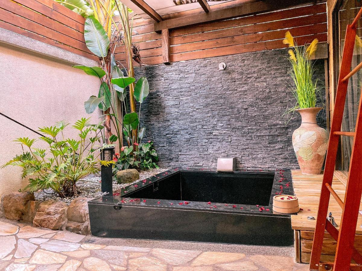 Yage Hotspring House Bed and Breakfast Jiaoxi Exteriör bild